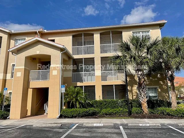 2 bed, 2.0 bath, $1,299 — Photo 2