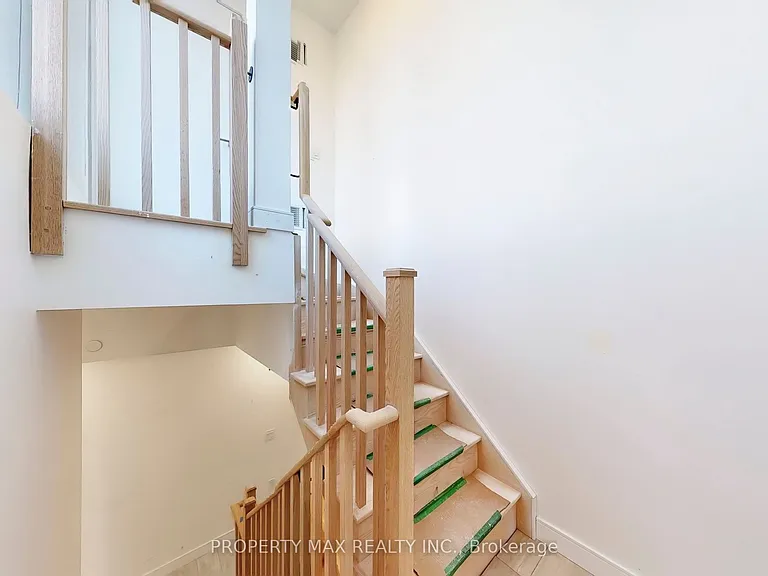 170 Clonmore Dr #9 — Photo 30