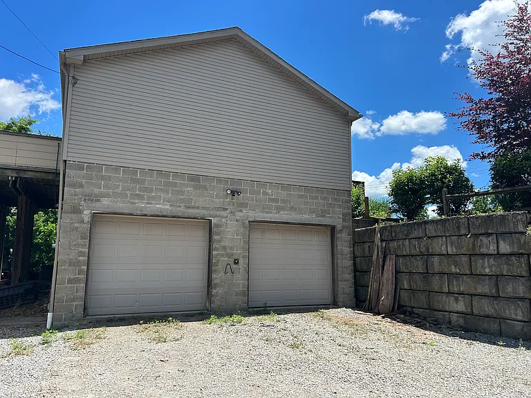 1499 W Wylie Ave — Photo 26