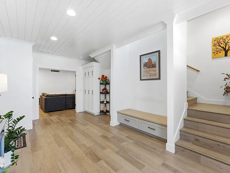 11716 S Meeks Ct — Photo 9