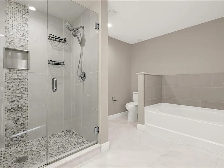 16300 County Road 455 Rd #205 — Photo 11