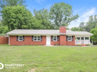 2401 Atwood Rd, Winston Salem, NC 27103