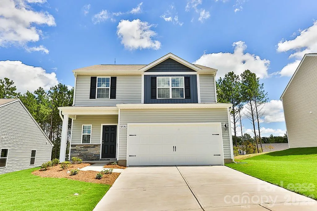 3 bed, 2.5 bath, 1856 sqft, $1,995 — Photo 2