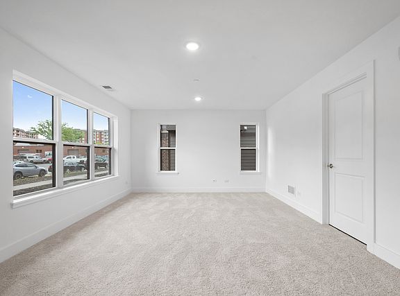 3rd image of 6425 Main St