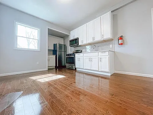 285 Grant Ave #1 Photo 1