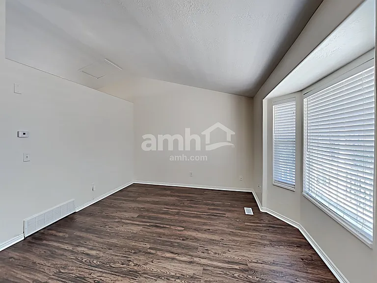 368 W 13165 S — Photo 3