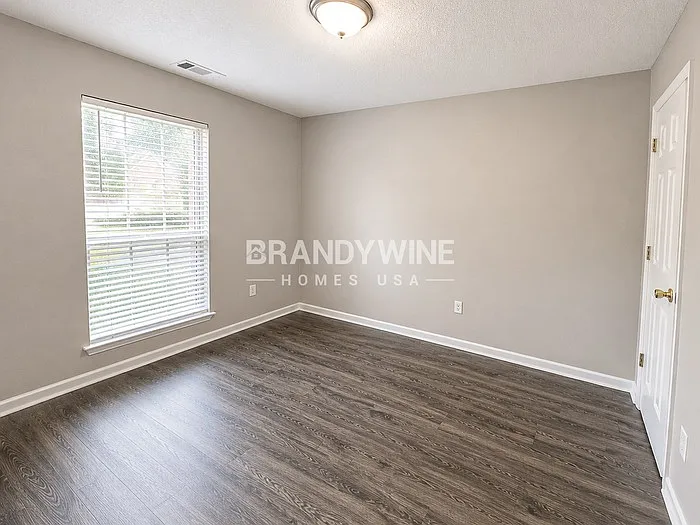 5597 Blackburg Dr — Photo 16