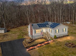 25 Oconnell Road Ext, Colchester, CT 06415