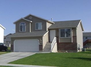 3869 W 4750 S, Roy, UT 84067