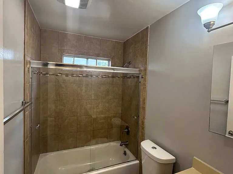 250 Palo Alto Ave — Photo 15