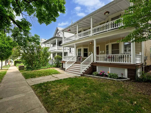 1323 Beach Ave #2, Lakewood, OH 44107