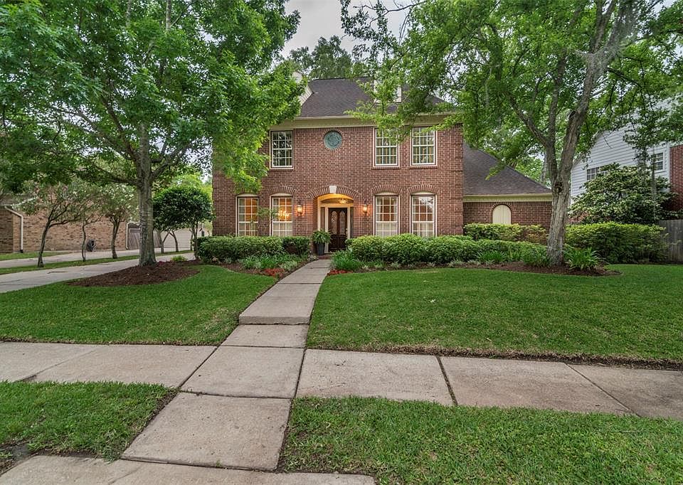 1st image of 15314 Park Estates Ln