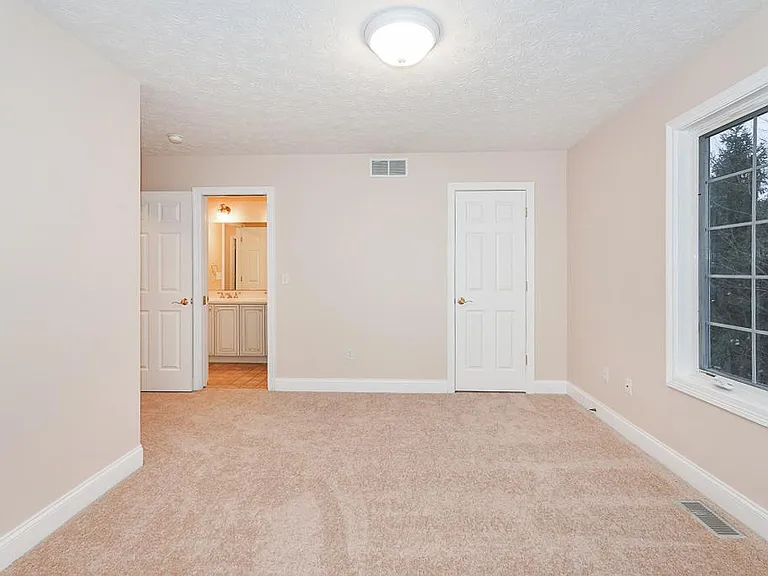3729 Edgehill Dr — Photo 43