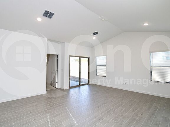 4th image of 7869 N 80th Dr