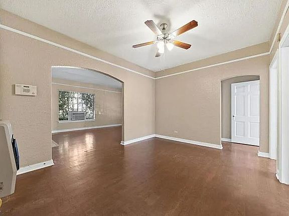 3rd image of 268 E Lullwood Ave APT 1