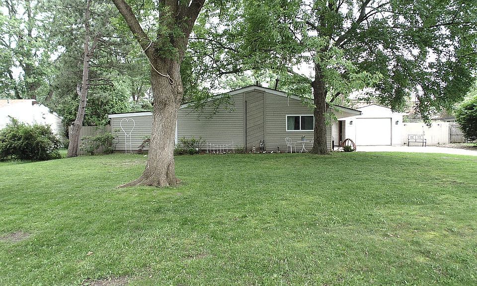 1st image of 3421 Queenswood Blvd