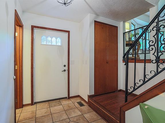 3rd image of 4506 Briarwood Dr