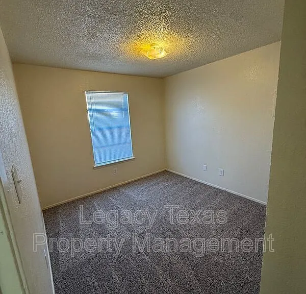 1713 Short St #A — Photo 8