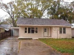 810 Bryan St, Jennings, LA 70546