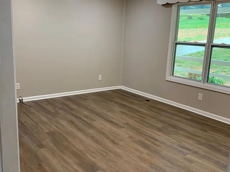 958 Frey Rd — Photo 5