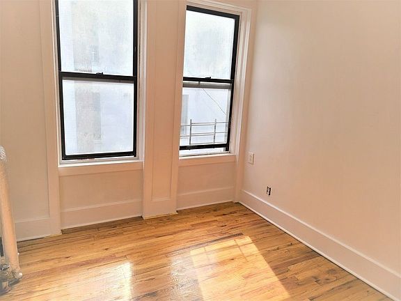 4th image of 774 Union St #8B