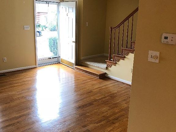 3rd image of 801 Edgemont North St NE APT C