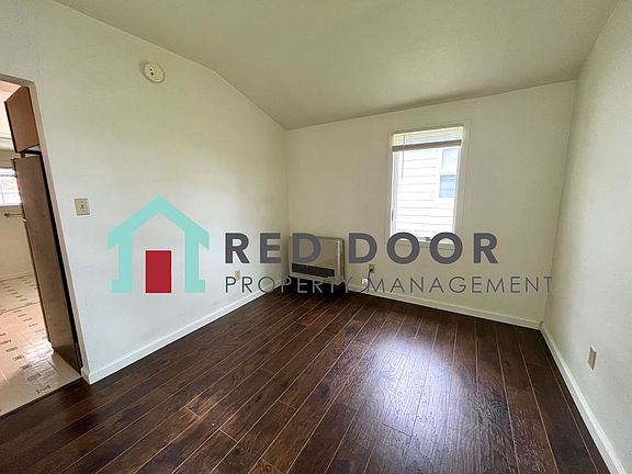 5th image of 1405 9th Ave S #1407