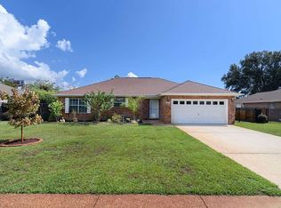 2072 Bella Breeze Ct, Navarre, FL 32566