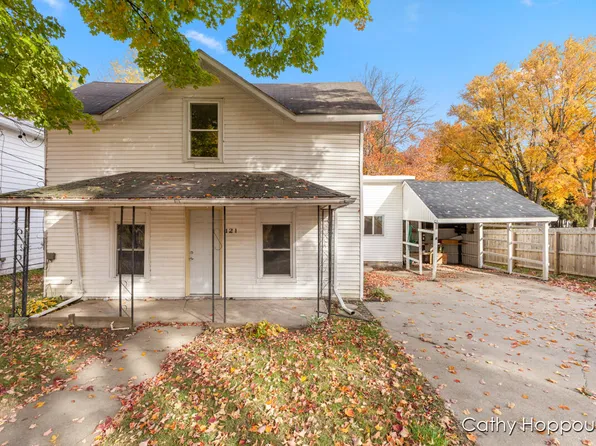 121 E Grant St, Sheridan, MI 48884