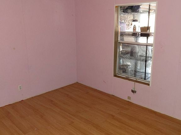 3rd image of 351 Pixie Ln