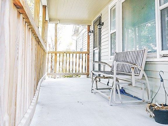 4th image of 118 N Grace Ave
