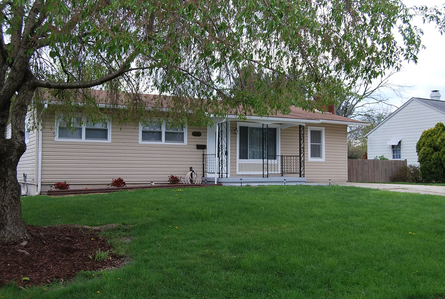 2019 Cherry Rd photo 1