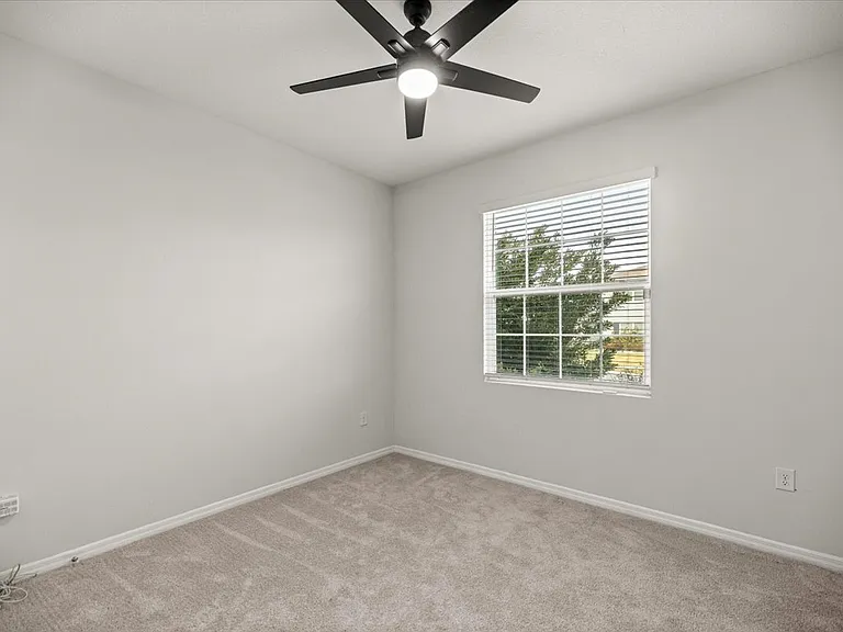 8931 SW 49th Cir — Photo 17