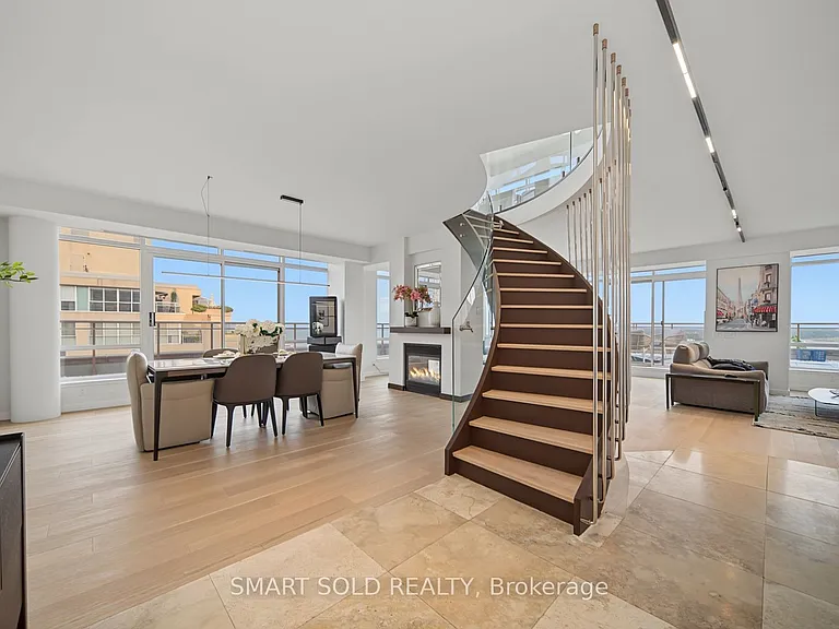 500 Queens Quay W #Penthouse 01E — Photo 12