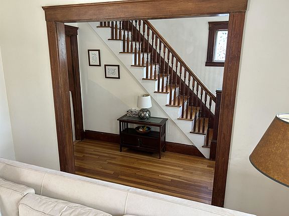 4th image of 49 Bancroft Street