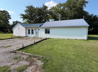 5789 State Route 154, Pinckneyville, IL 62274