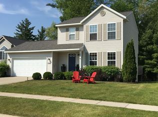 1202 Tamarack Ct, Greenville, MI 48838