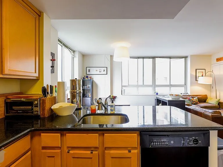 355 I St SW #109 — Photo 13