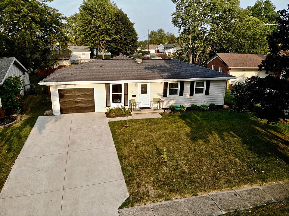 1st image of 2727 Greenacre Dr