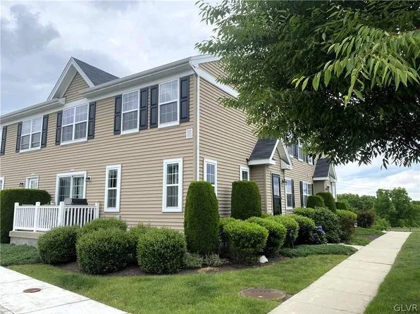 6003 Valley Forge Dr, Coopersburg, PA 18036