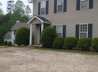 802A Selwyn Oaks Ct, Charlotte, NC 28209