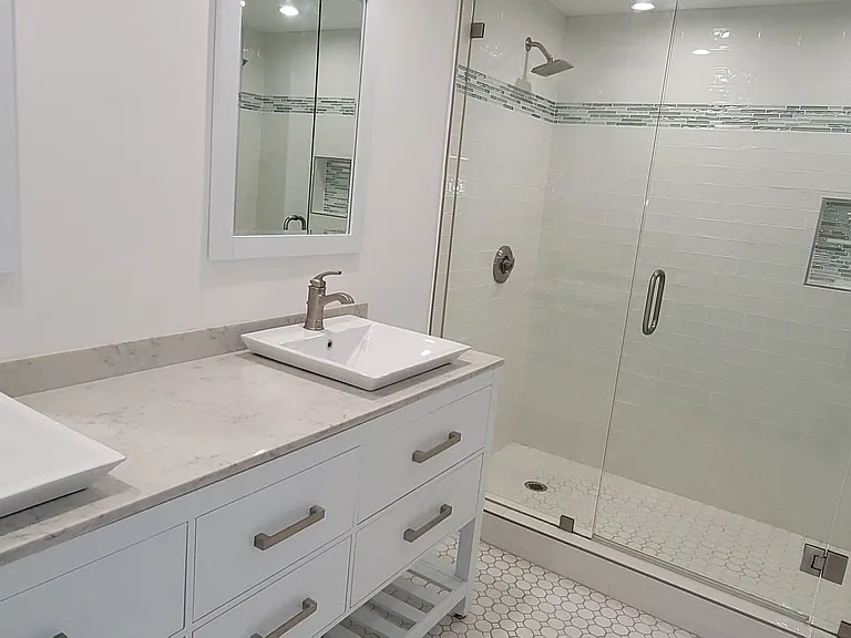 22509 Clarendon St — Photo 14