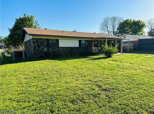 1101 B St, Barling, AR 72923