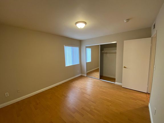 4th image of 615 W Milford St #114