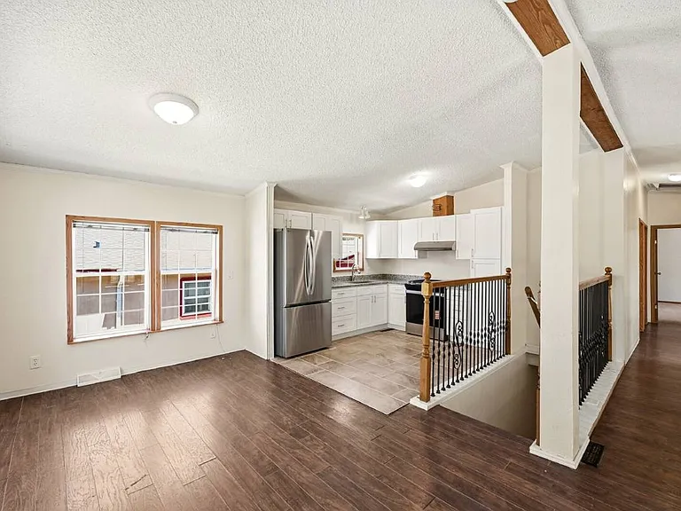 9164 Madeleine St — Photo 3