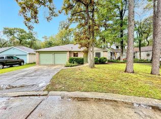 33 E Bigelow Oak Ct, Spring, TX 77381