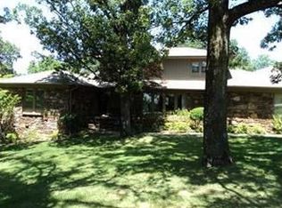 1406 Azure Hills Dr, Van Buren, AR 72956