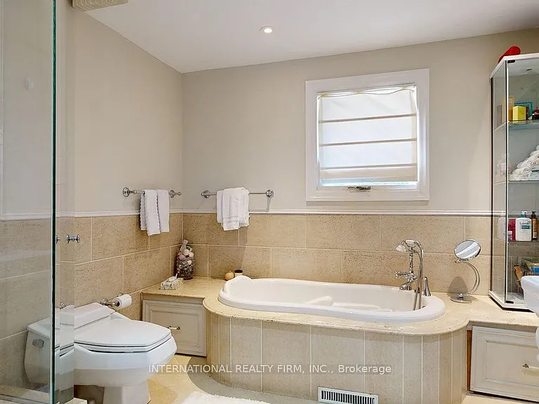 122 Willingdon Rd — Photo 23