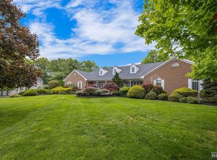 10 Hoverman Rd, Old Tappan, NJ 07675