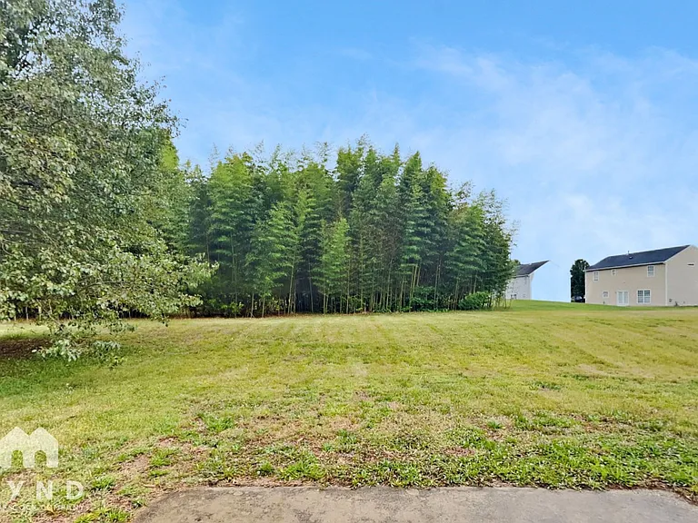 4076 Clovelly Dr — Photo 21